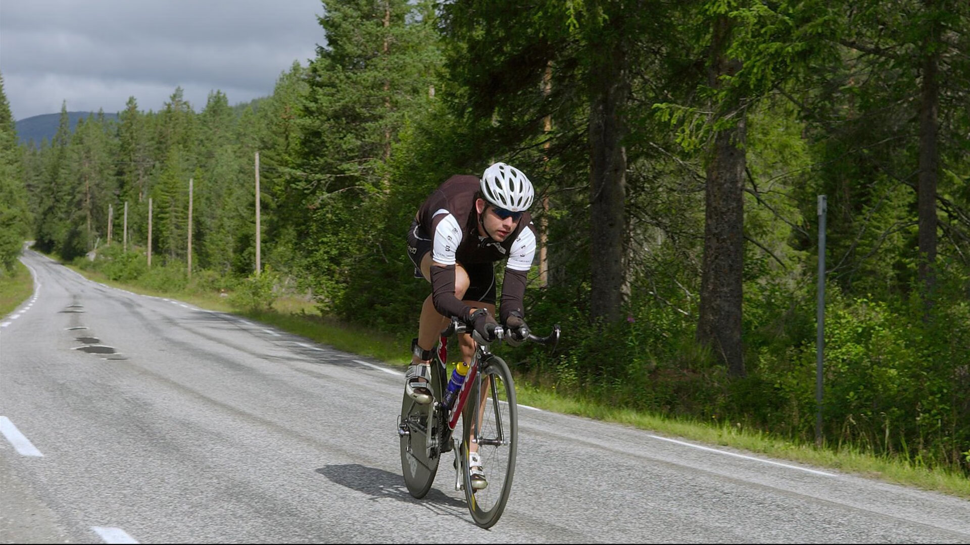 九游手机游戏-中国组合李亚杰与程子龙表现稳健夺目，李亚杰是谁
